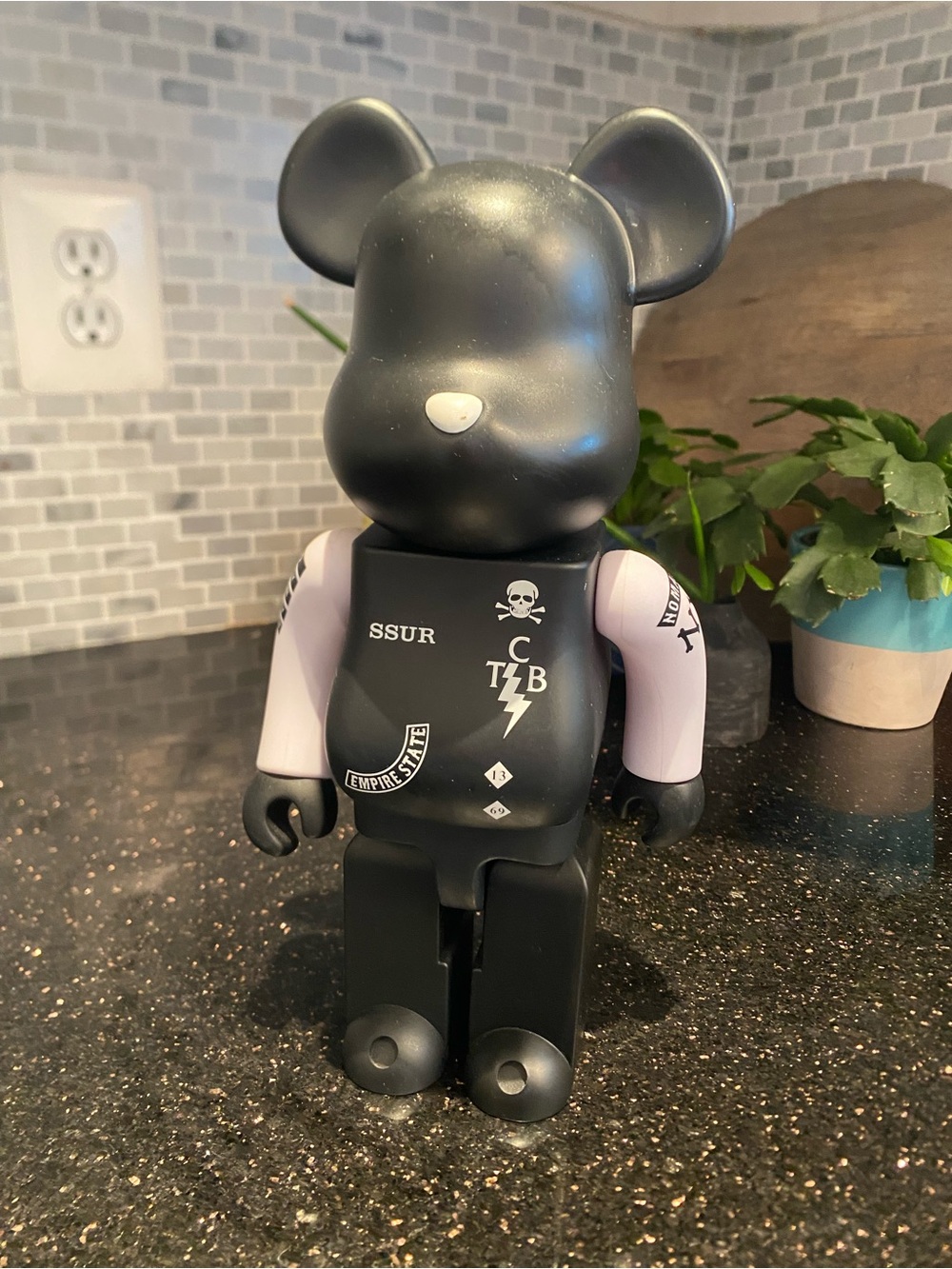 Medicom Toy Be@rbrick SSUR New York Empire State TCB Bearbrick 400%